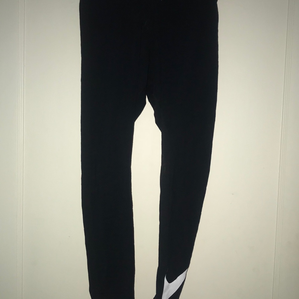Nike cropped leggings